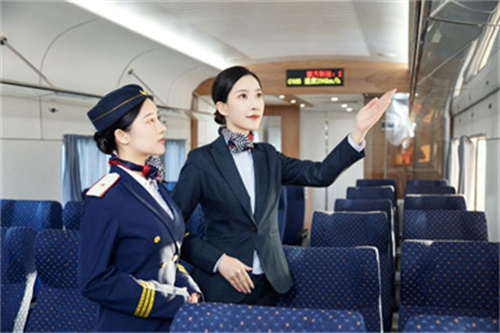 ʯ���f���A��X�WУ