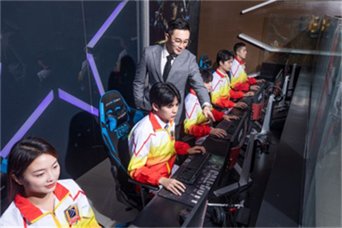 ʯ���f���A��X�WУ