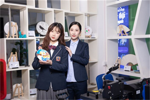 ʯ���f���A��X�WУ