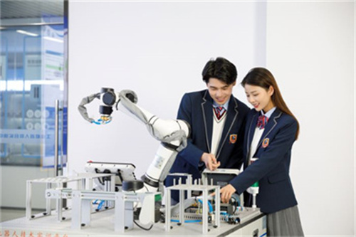 ʯ���f���A��X�W(xu��)У