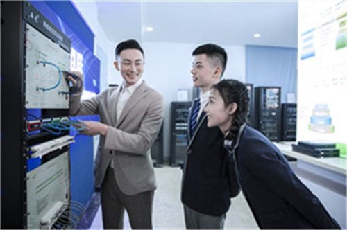 ʯ���f���A��X�WУ