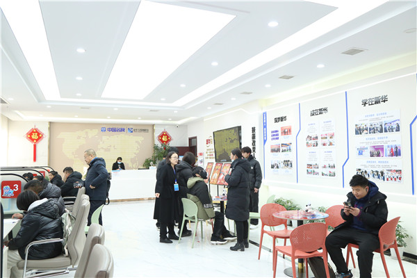 ʯ���f���A��X�WУ