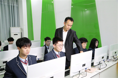 ʯ���f���A��X�WУ