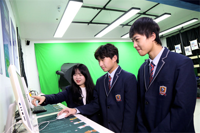 ʯ���f���A��X�WУ